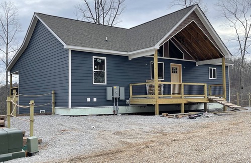 Lakeside Estates Casa | Book your fall retreat today!