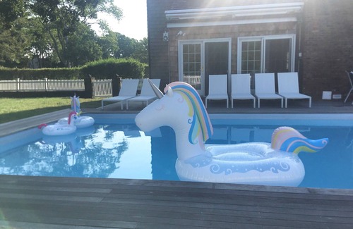 East Hampton Casa | ¡Reserve sus vacaciones en nuestro retiro EH en el agua!