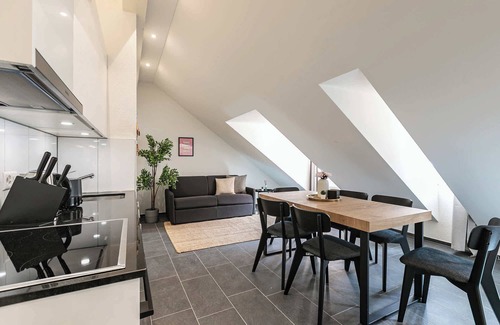 St. Gallen Casa | book2stay 2.5-room apartment #8 Säntis up to 6 people