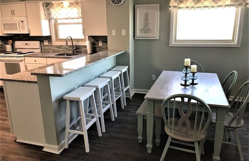 Kill Devil Hills Condominio | Condominio frente al mar con 2 camas King!