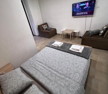 Zemun Apartamento | Booking Apartments Alone 2