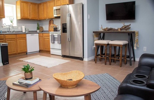 Fort Worth Casa | Boot Scoot'n In the Stockyards. 3 bedrooms/2 bath