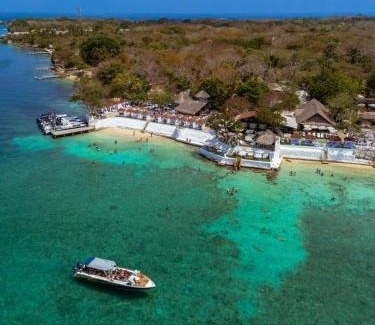 Rosario Islands Hotel | Bora Bora Beach Club & Hotel