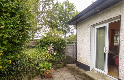 Naas Cabaña | BORAHARD LODGE, family friendly in Newbridge, County Kildare