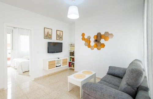 San Julian Apartamento | Bordador Central Courtyard by Valcambre