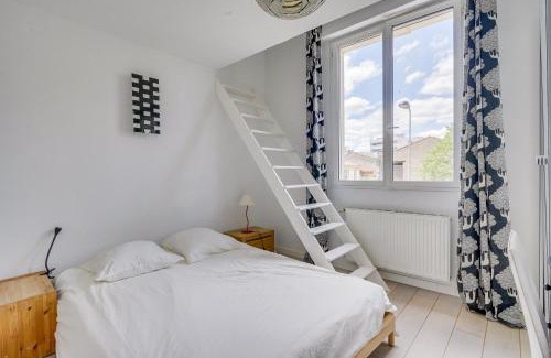 Saint Seurin - Fondaudege Casa | Bordeaux centre, Appartement privatif et 5 chambres privées, piscine, parking