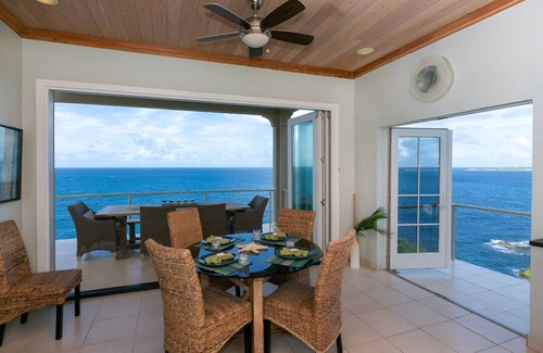 Great Cruz Bay Villa | PISCINA FRENTE AL MAR E INFINITO