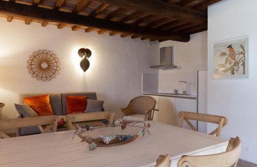 Rosia Apartamento | Borgo Barigianino