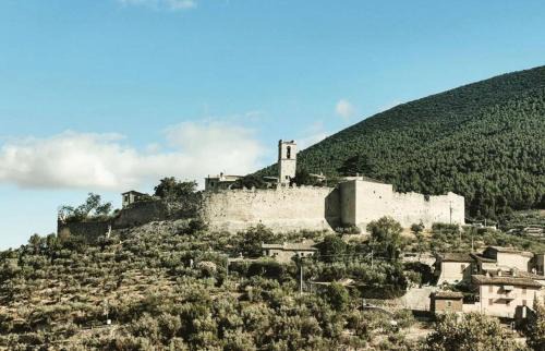 Campello sul Clitunno Casa | Borgo dei Conti Campello