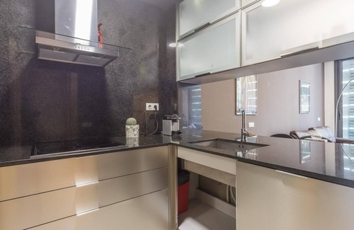 el Fort Pienc Apartamento | Born Area: Piso para 8 c/piscina compartida