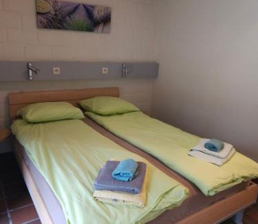 Houthalen Apartamento | Bos-Chalet bij Wijers Wandelroutes, Rust & Gezinsplezier Fijnspar 6 Hengelhoef