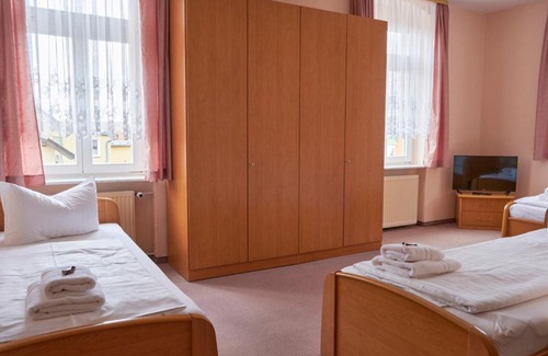 Soernewitz Casa | Boselblick Gästezimmer & Biergarten