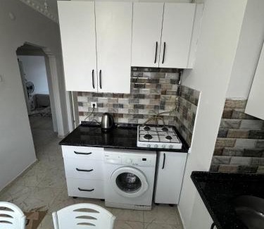 Emin Sinan Apartamento | Bosphorus View and Cozy House!