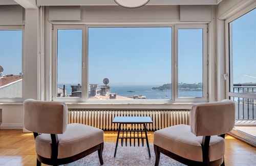 Taksim Apartamento | Bosphorus View with Spacious 5-bedroom apartment in amazing Istanbul with AC