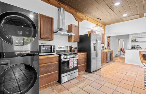 Bosque Casa | Bosque "Abeyta" House