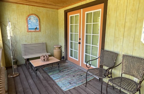 Morristown Casa | BOSQUES BUNGALOW A birder's delight! Near Wickenburg, AZ 1 of 3 casitas