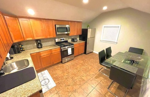 West Codman Hill - West Lower Mills Casa | Boston's Best Vacation Home