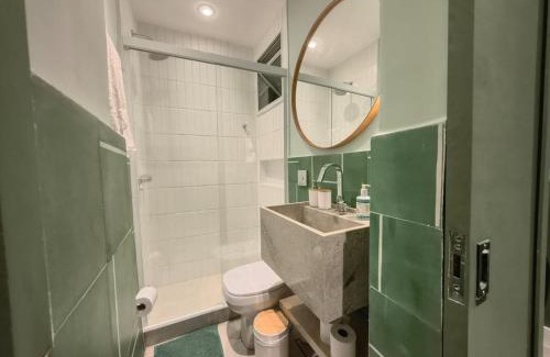 Zona Sul Apartamento | Botafogo Beach, shopping, bars and subway