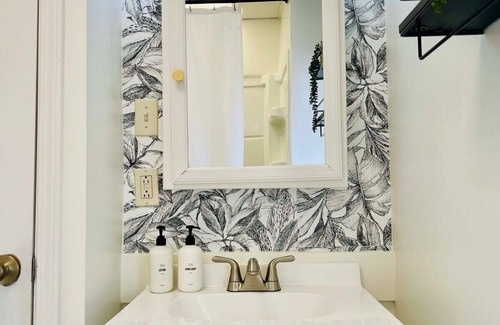 Greensburg Apartamento | Botanical Bungalow in Greensburg