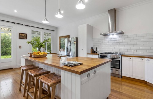 Spring Creek Casa | Botham's Beauty - Blenheim Holiday Home