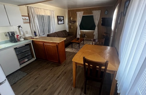 Maricopa Casa | BOTTLE & GLASS INN, a quite remote retreat on a 10 acre spread. Stargazing here.