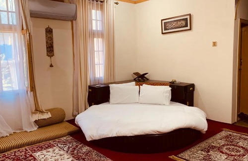 Gilgit-Baltistan Cama Y Desayuno | Bottleneck Lodges
