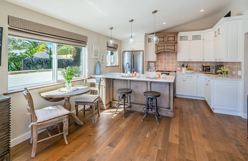 East Mesa Apartamento | Bougainvillea Retreat - Mediterranean Retreat Near the Beach
