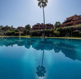 Buenas Noches Apartamento | Bougainvillea Retreat, Espacioso Terraza & Parking