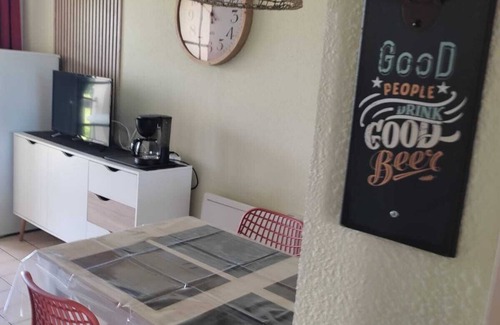 Bourgenay Apartamento | Bougenay vacation village with free swimming pool from May to mid-September