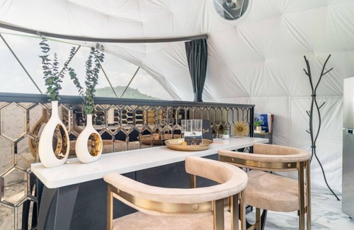 Townsend Casa | Boujee Bear Glamping Dome
