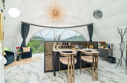 Townsend Casa | Boujee Bear Glamping Dome