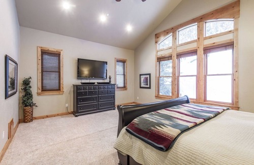Sundance Cabina | BOULDER RIDGE - 7 BD, ENORME TEATRO, MESA DE PISCINA, TINA CALIENTE, SAUNA