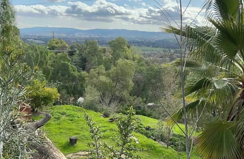 Canoga Park Casa | Boulders Views,Patio, peaceful No taxes added area