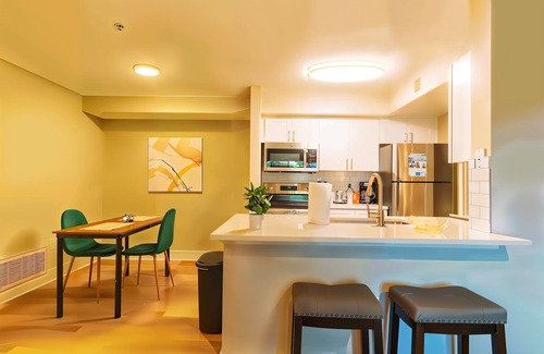 North Arlington Apartamento | Cozy Suite | Access to Pool, Gym & Parking