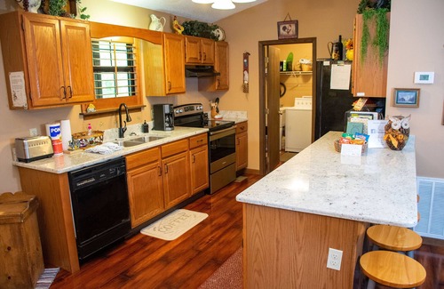Wears Valley Cabina | Boundary Haven - Family Friendly 3BR/3BA Cabin In Beautiful Wears Valley Bordering National Park!