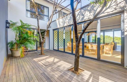 Umhlali Casa | Boundary Lane, Dunkirk Estate