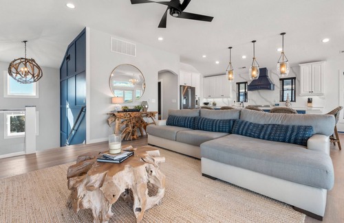 Sea Retreat Casa | Bourbon Beach House: Pool/Hot Tub, Gourmet Kitchen