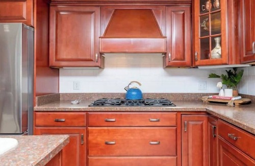 Phoenix Hill Casa | Bourbon tour destination w/ hot tub & outdoor area