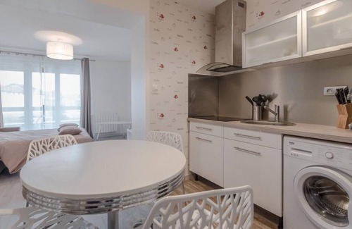 Bourgoin-Jallieu Apartamento | ★ Centro ★ Aparcamiento ★ Wifi ★ La Terrasse des Moulins ★ Appart Hotel Bourgoin ★