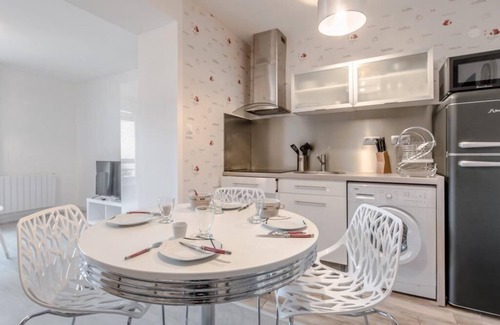 Bourgoin-Jallieu Apartamento | ★ Centro ★ Aparcamiento ★ Wifi ★ La Terrasse des Moulins ★ Appart Hotel Bourgoin ★