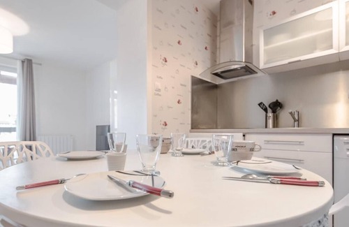 Bourgoin-Jallieu Apartamento | ★ Centro ★ Aparcamiento ★ Wifi ★ La Terrasse des Moulins ★ Appart Hotel Bourgoin ★