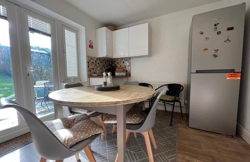 Birmingham Casa | Bournville park, spectacular comfortable house close to transport links