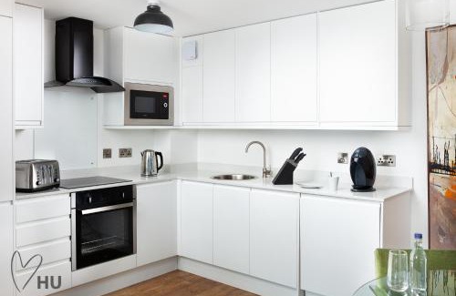 Hull Apartamento | Boutique 1 Bdrm Duplex Suite on Marina 305