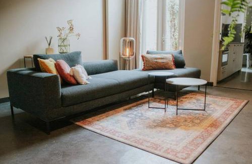 Tilburg Apartamento | Boutique 2br Apt With Garden At Fontys