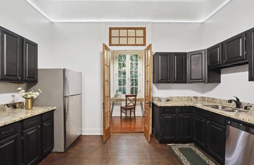Faubourg Marigny Cama Y Desayuno | Boutique 8BR Unit with Pool | Steps from French Q