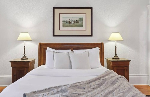 Faubourg Marigny Cama Y Desayuno | Boutique 8BR Unit with Pool | Steps from French Q