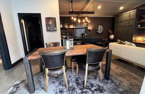 Cambridge Cabaña | Boutique Accommodation in Beautiful Cambridge Countryside