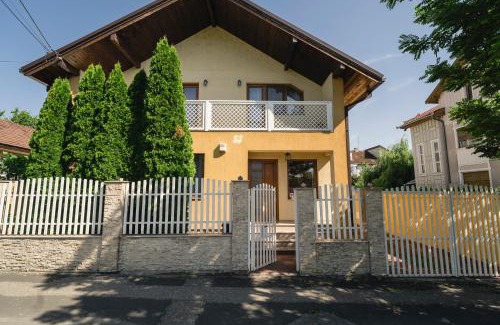 Deva Casa | Boutique Casa Galbena