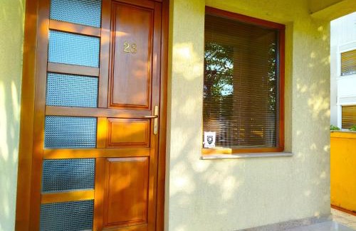 Deva Casa | Boutique Casa Galbena