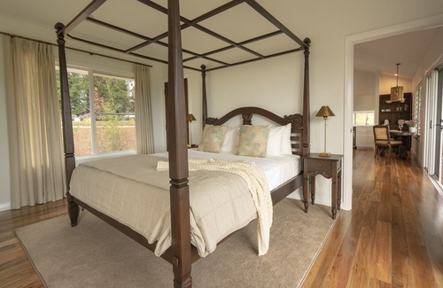 Coopers Shoot Cabaña | Boutique Holiday Cottages overlooking Byron Bay